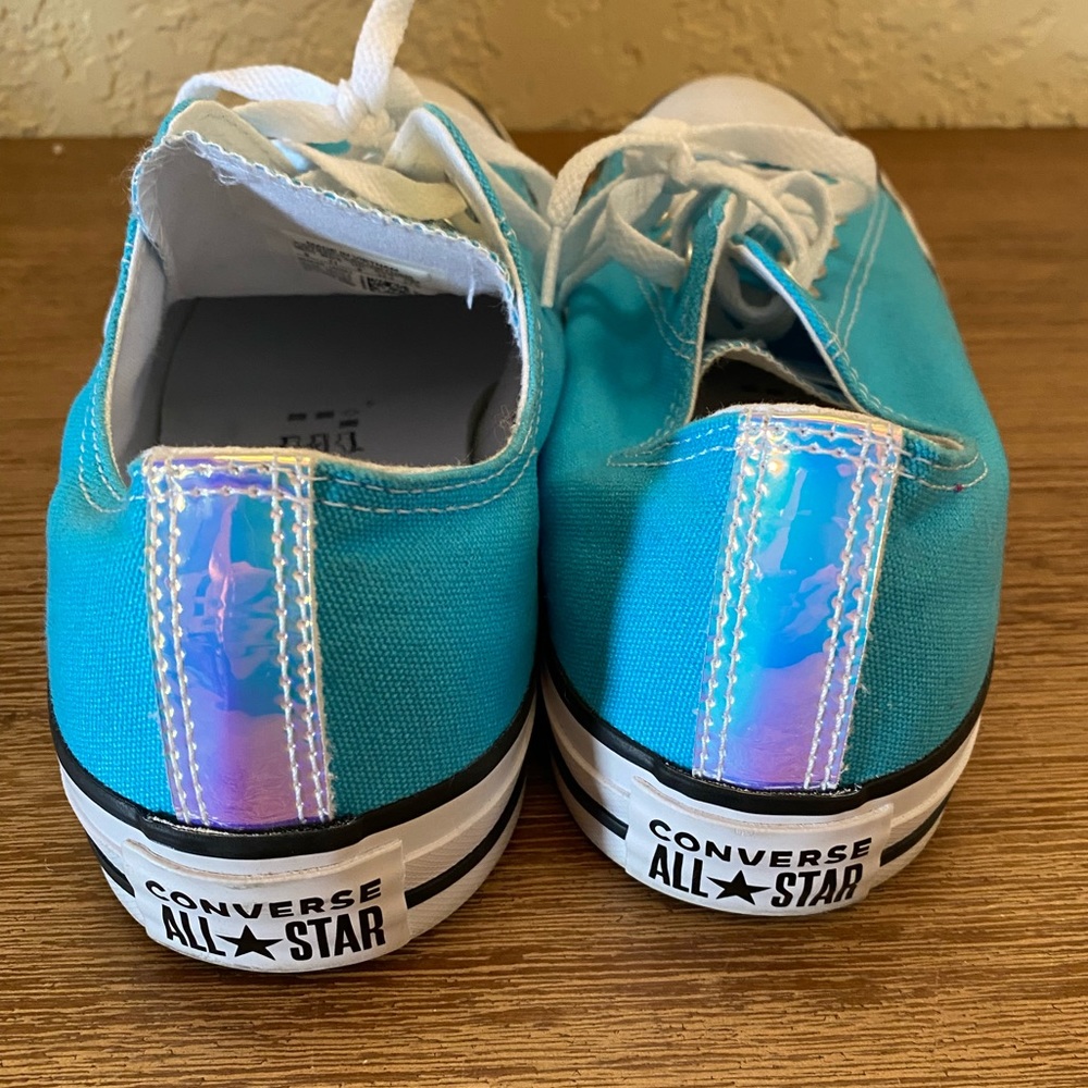 Converse Women’s 11/Mens 9